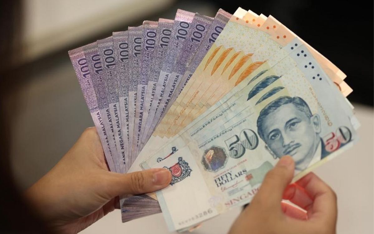 Đổi tiền đô Sing tại ngân hàng